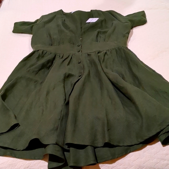 Green linen sundress - handmade by seamstress (Mantaikotai on Etsy) 14/16 XL - Picture 4 of 10